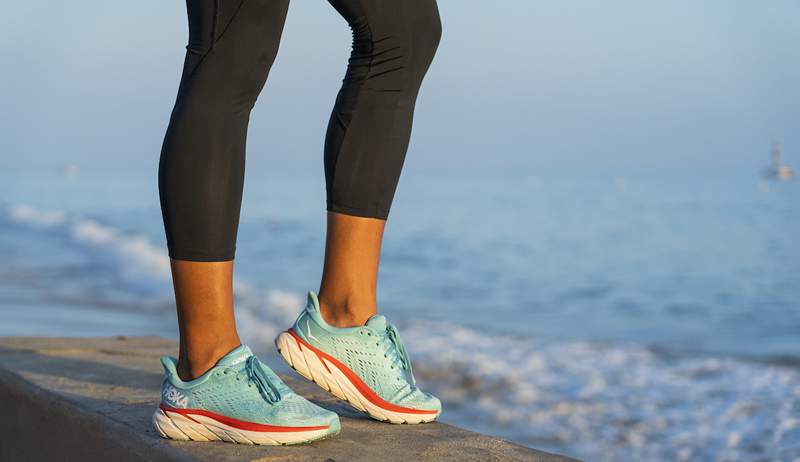 Hoka, yeni bir Clifton spor ayakkabı başlattı ve bir şekilde% 15 daha hafif