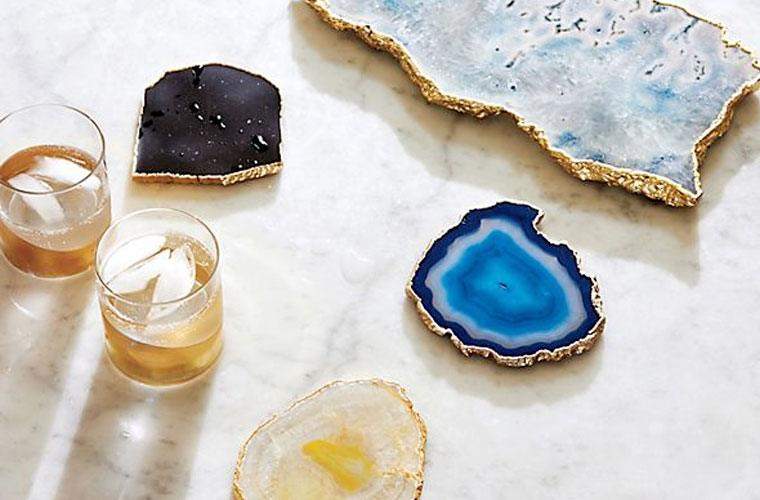 Voici pourquoi vous devriez vraiment avoir un ensemble de sous-verres d'agate à la maison