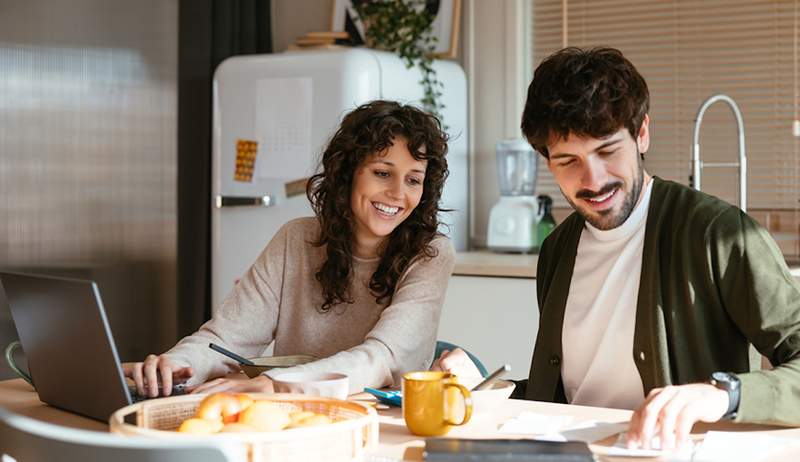 Le 5 grandi domande da porre al tuo partner i soldi prima di sposarsi