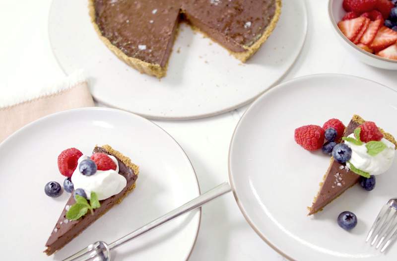 Çikolata severler, bu lezzetli, glutensiz tartın tadını çıkarın neredeyse herkes