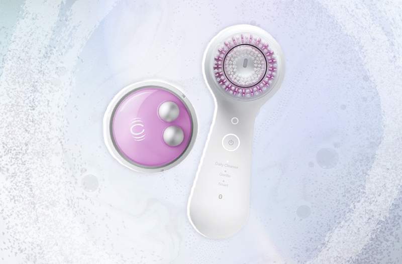 Ritira i tuoi cucchiai freddi, il Clarisonic può ora bandire il gonfiore sotto gli occhi