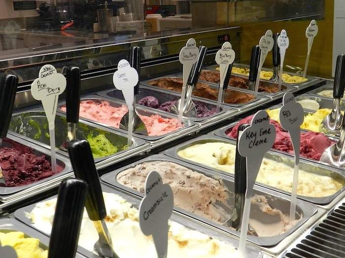 Memperkenalkan kedai ais krim vegan terbesar di New York City