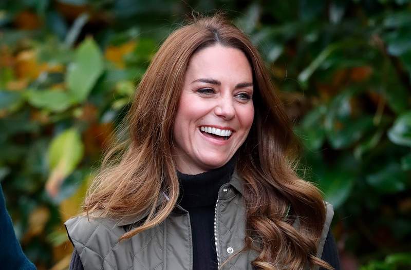 Kate Middletons quiltade väst är slutsålda överallt, men här är 7 till precis som det