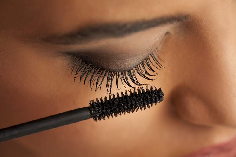 I migliori mascara per ciglia corte, secondo i truccatori professionisti