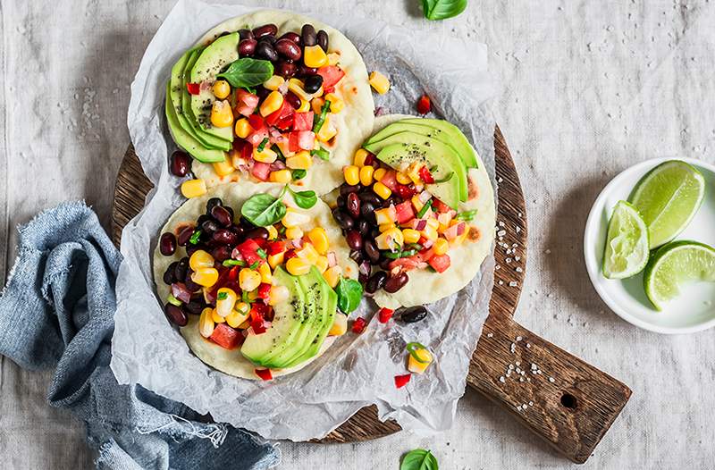 Ma lihtsalt ei saa neid taimepõhiseid mustade oade ceviche tostadas piisavalt süüa