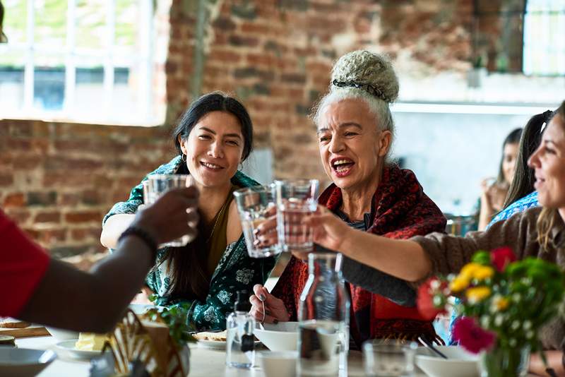 Comment utiliser les 4 éléments clés de la conversation pour faire de petites discussions qui ne ressemblent pas à la torture