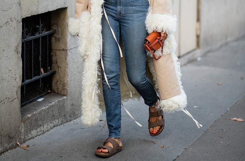 No podemos dejar de preguntarnos por qué los birkenstocks son tan populares en este momento?