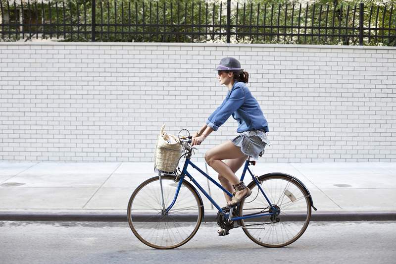 5 porte-vélos intérieurs pour les petits espaces qui font chaque pied carré