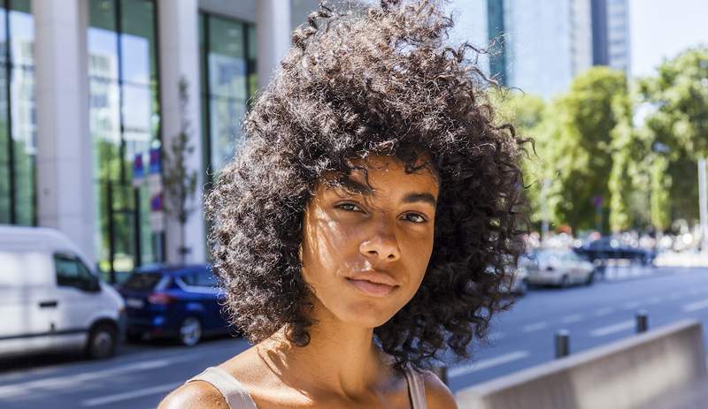 Alaffia förespråkar för samhälle och lockar genom den nya vackra Curls -samlingen