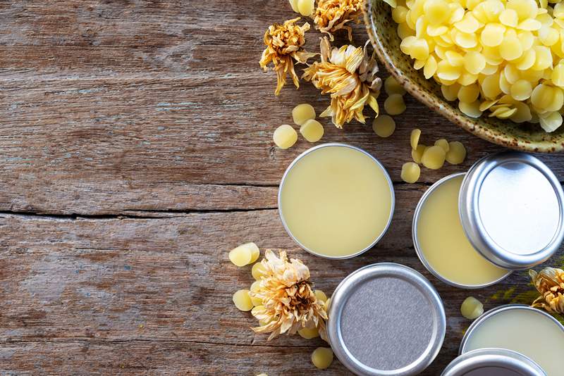 Kegunaan mengejutkan untuk beeswax kulit anda akan berterima kasih kepada anda