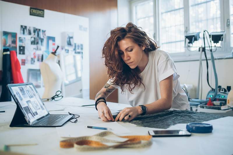 Me pregunto qué hacer con las camisetas viejas? Aquí hay 15 cosas más allá de convertirlas en trapos