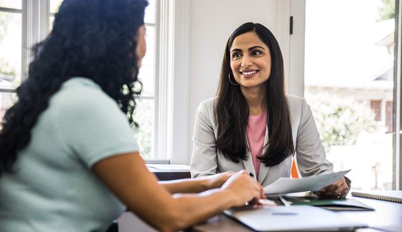 Las 3 principales razones por las que los gerentes de contratación probablemente transmitan ofreciendo a alguien un trabajo