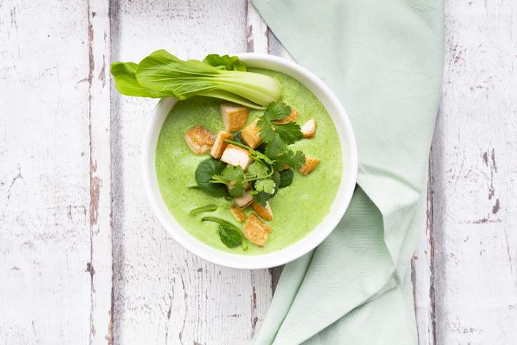 10 vegán lassú tűzhely recept, amelyek megmenthetik a nyári napok konyhában való eltöltését