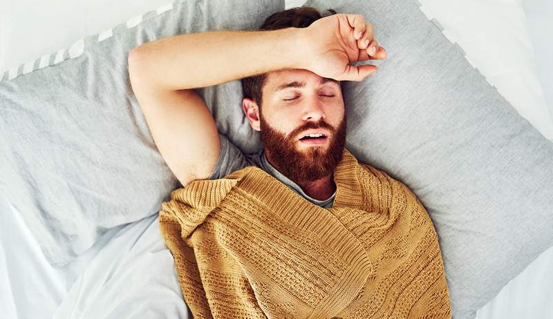 `` Je suis un expert du sommeil, et ces 4 exercices de gorge et de bouche peuvent faciliter le ronflement ''