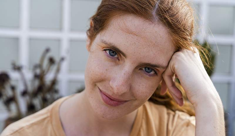 Lávese el cabello menos y evite la acumulación de cabello con este truco de 2 segundos