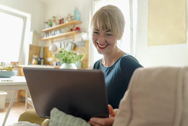 Grazie, distanza sociale, per avermi aiutato ad avvicinarmi ai miei cari lontani