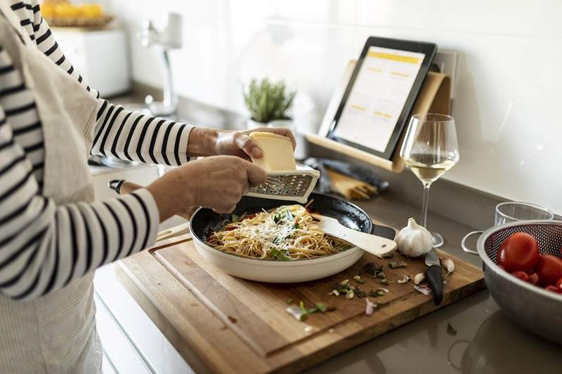 8 errori di cottura che possono impedire al cibo di sviluppare i suoi sapori completi