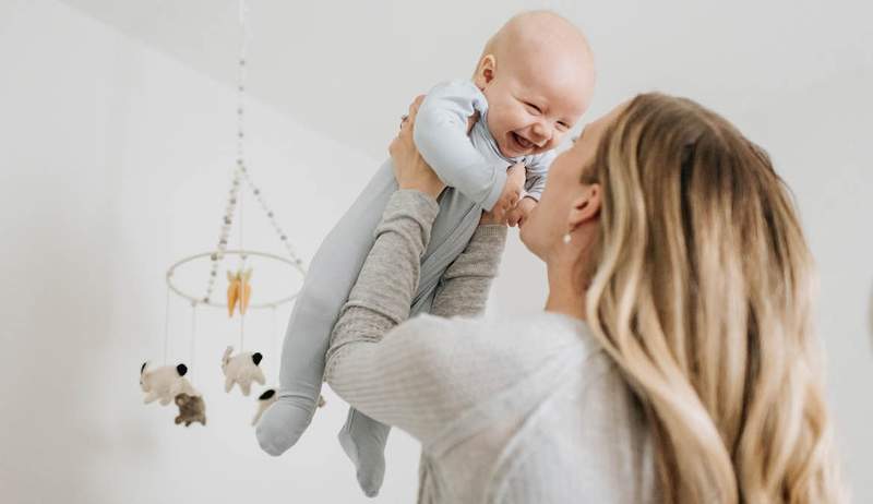 Postpartum håravfall var sämre än jag förväntade mig-är de produkter som faktiskt hjälpte