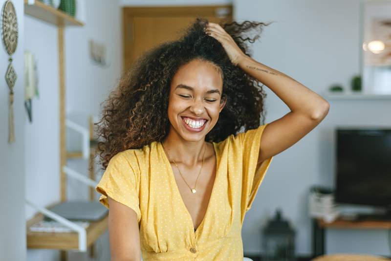 Ein Dermatologe sagt, dass er diese Lebensmittel essen soll, um Ihre Haut zu nähren