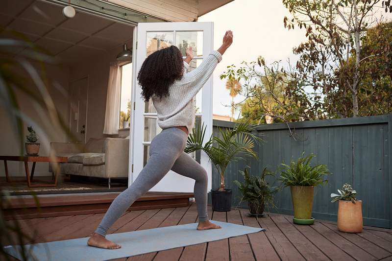 Den bästa typen av yoga för att väcka dig * och * hjälpa dig att somna