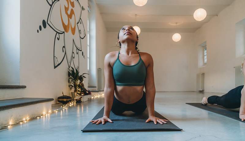 5 Instructies uw yoga -leraar geeft u dat u moet negeren