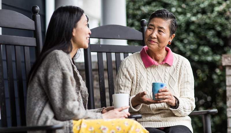 30 preguntas para pedirles a sus padres que los conozcan como personas, no solo para padres