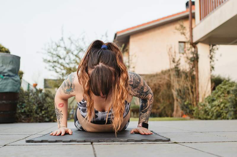 Nous avons demandé à un cardiologue et à un entraîneur à quel point les burpees sont bons pour vous