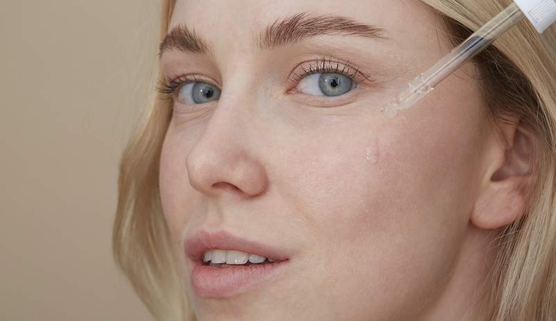 De bio-engineered huidverzorging van onszelf is in feite een laser-resurfacing-behandeling in een fles