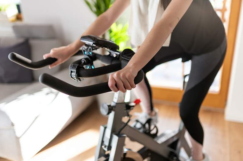 Cómo la vida de la pandemia está cambiando el juego de ciclismo en el hogar para siempre