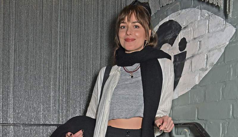 Vuoi che la collezione di sneaker di Dakota Johnson sia il tuo Promise