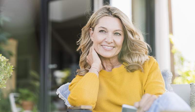 Megpróbáltam hozzáadni a CBD-t a rutinhoz, hogy helyreállítsam a menopauzás bőrömet-pontosan mi történt