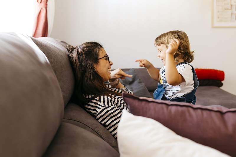 I bambini imparano pregiudizi anti-grassi prima di quanto tu possa capire come affrontarlo con loro