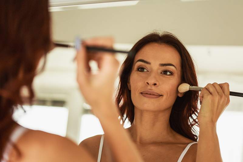 'Jeg er makeupartist, og jeg bruger denne' én størrelse passer til alle 'fundament hver eneste dag'