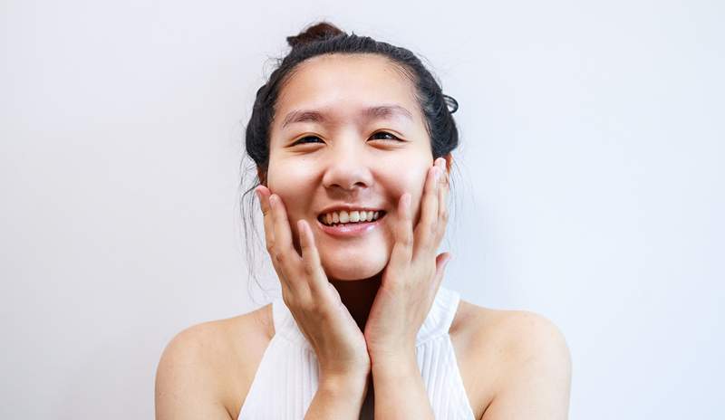 Sabun seharga $ 5 A Derms bersumpah karena mengobati jerawat, rosacea, dan dermatitis