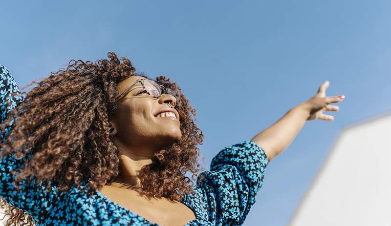 6 mitos de felicidad que podrían estar impediendo que experimentara la alegría máxima