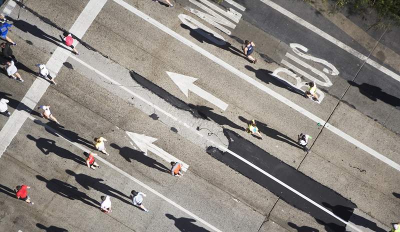 Geïnspireerd om de NYC -marathon te runnen? Dit is hoe de dag is van Sun Up tot Sun Down