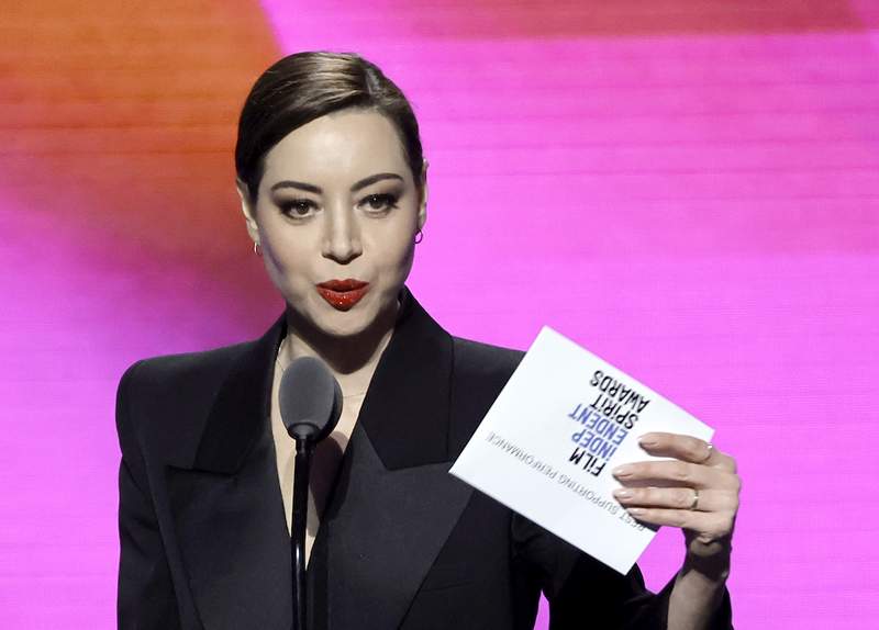 Důvod, který zvyšuje náladu, Aubrey Plaza propadl sociální média