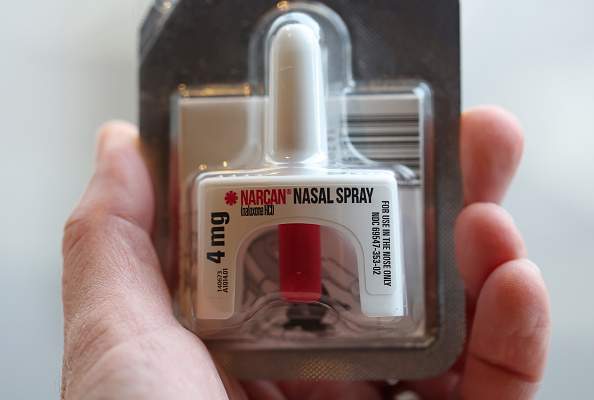 Narcan, ki se varčuje z življenjskim predornim odmerjanjem