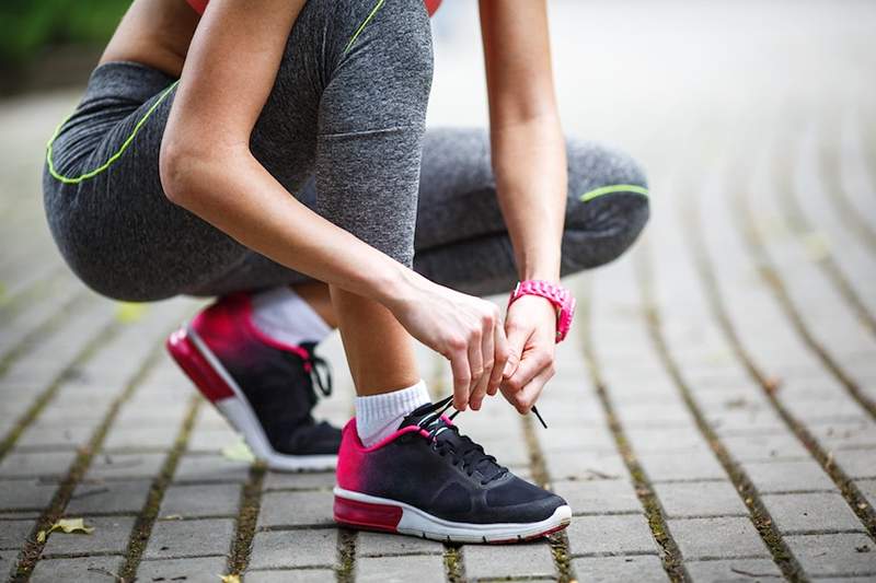 L'appello di un allenatore di cambiare le tue scarpe da ginnastica in palestra