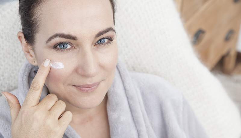 Diese preisgekrönte Augencreme verschwand in 60 Sekunden meine dunklen Ringe und Schwellungen, und ein Dermatologe sagt, dass es legitim ist