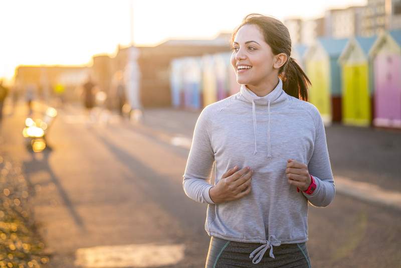 Saltarse el desayuno? Cómo correr con el estómago vacío puede dañar su paso