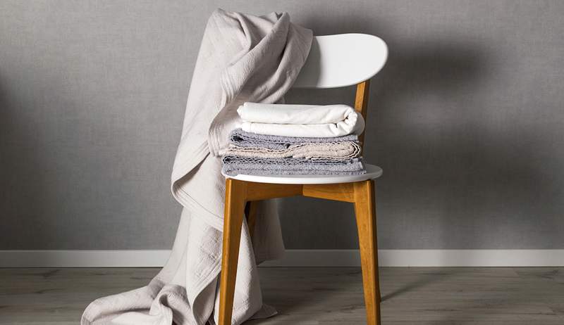 Har jeg brug for en Terrycloth Pillowcase? Dermatologer og frisører vejer ind