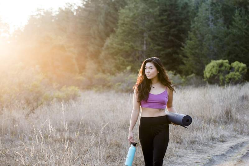 Denne Yoga Mat -taske på $ 15 er den mest spændende ting, jeg fik på Amazon hele året