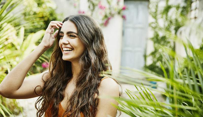 Ik heb Sephora's boeziest nieuwe haarverliesbehandeling geprobeerd om mijn stressgerelateerde afwerpen te bestrijden