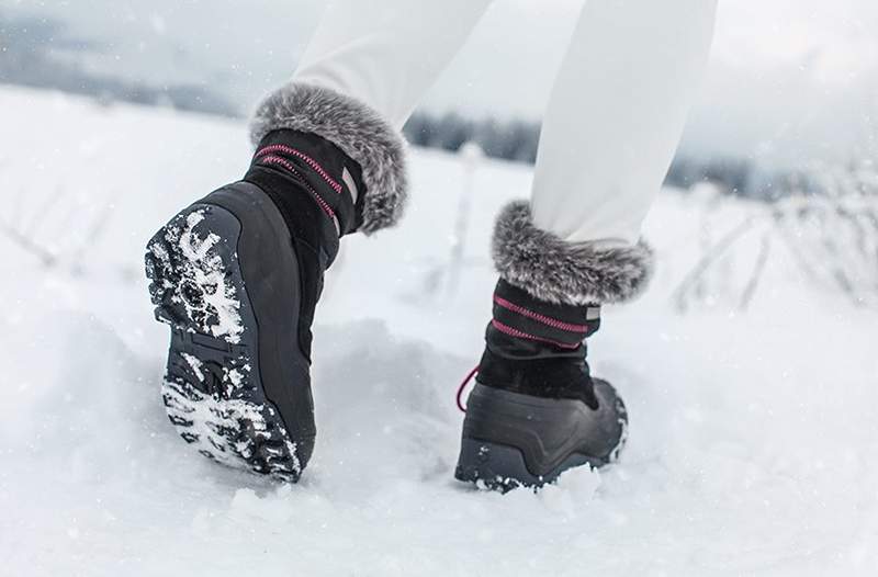 Buty wyłożone polarami są tak przytulne, ale jeśli masz na sobie skarpetki?