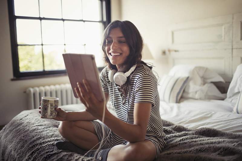 Dlaczego sekcja „Obejrzyj ponownie” w Netflix, jest najbardziej niebezpiecznym miejscem do wylądowania w Internecie