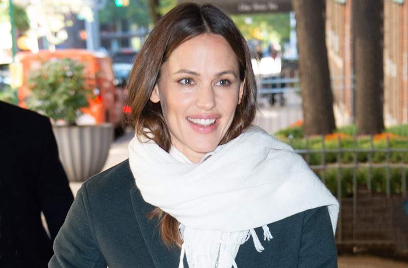 Cara membuat salad yang memuaskan setiap hari, menurut Jennifer Garner