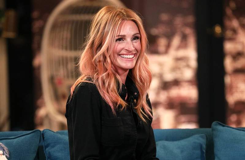 Julia Roberts szczotkuje sodą oczyszczoną, aby uzyskać ten megawatowy uśmiech