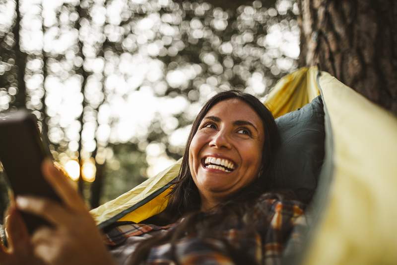 12 consejos de expertos sobre cómo ser feliz solo, sin importar el estado de su relación