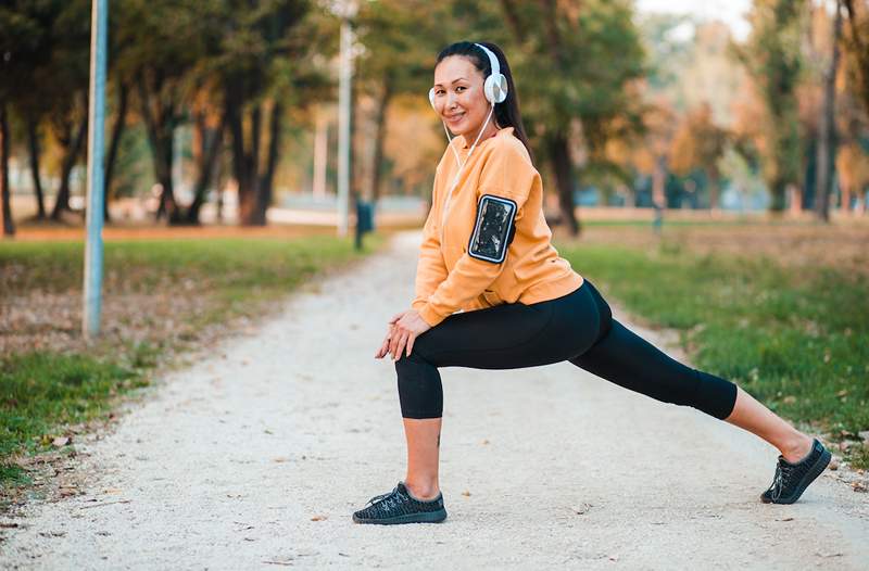 5 exercices qui fortifient le cartilage dans vos genoux, selon un physiothérapeute